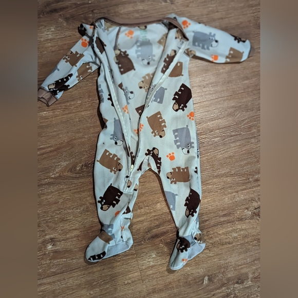 Child of Mine by Carter's size 18 zipper footie sleeper pajamas - Picture 3 of 4